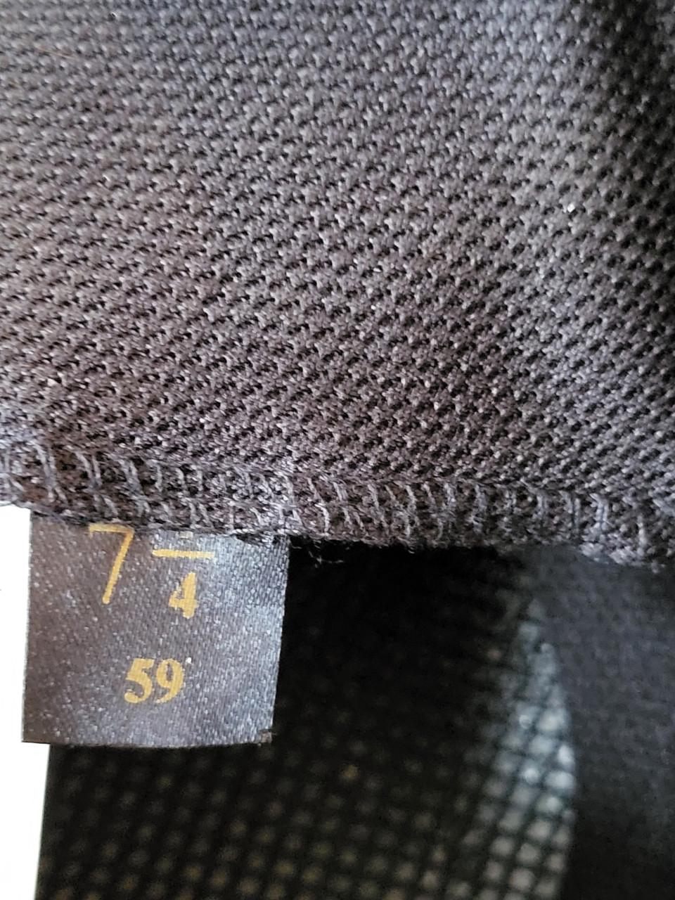 2 x cap   1 x hv polo    1xhorka