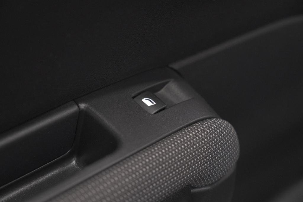 Citroen C3 Aircross puretech 110 s&s shine | panoramadak | apple carplay | 