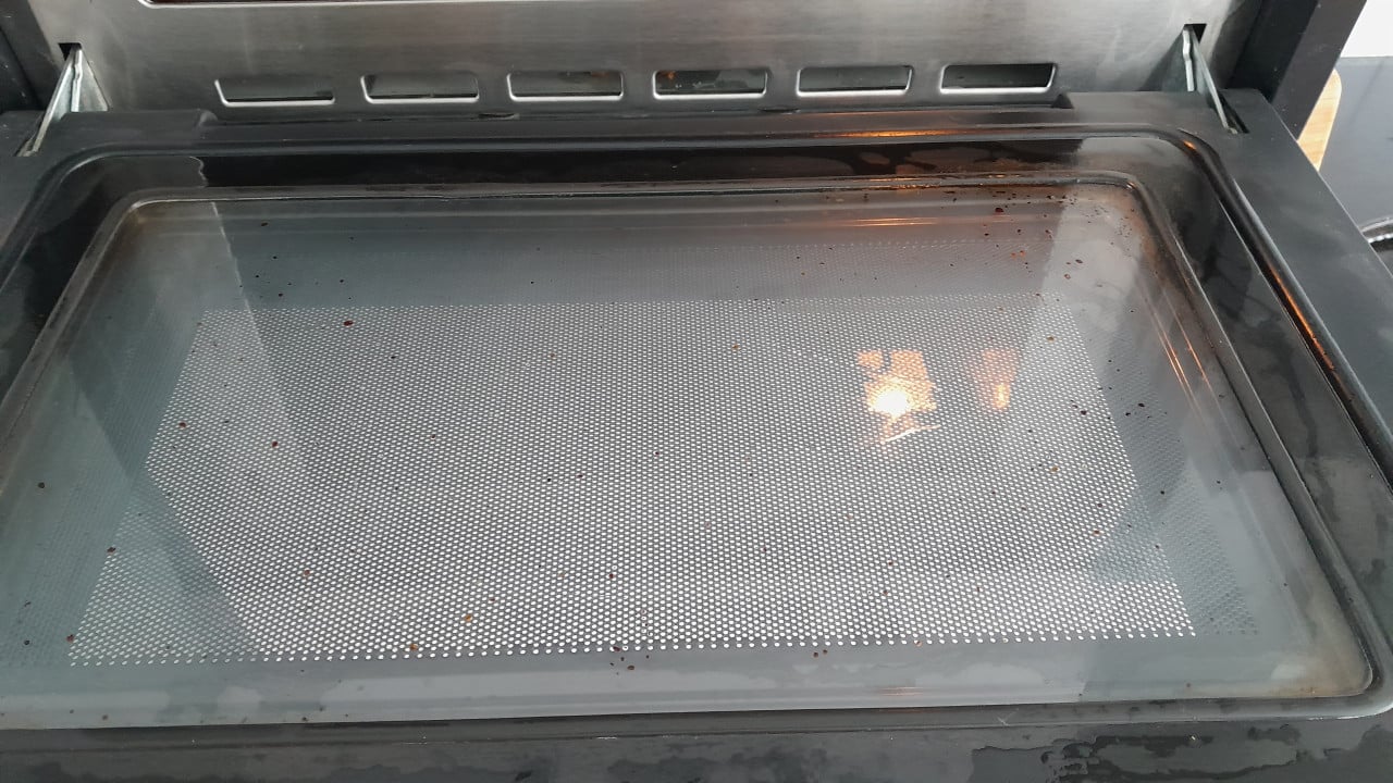 Combi oven magnetron