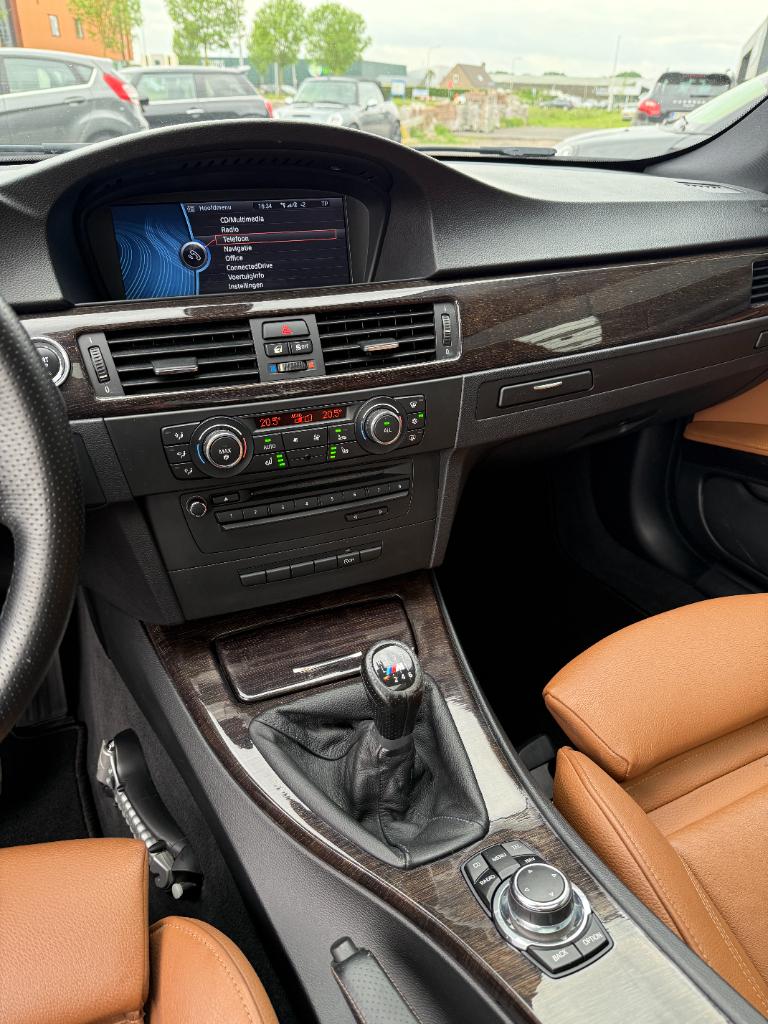 BMW 3-serie e92 320i corporate lease mineralgrey edition