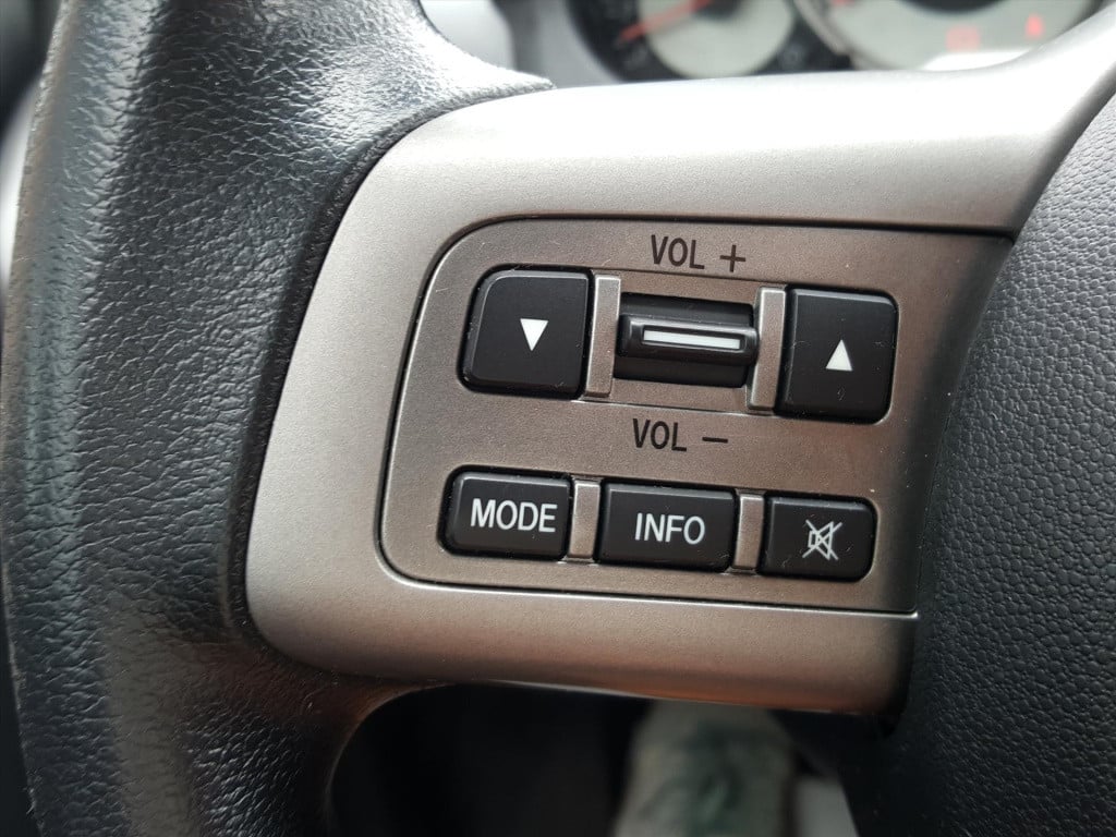 Mazda 2 1.3 63kw 5 drs ts | airco | climate control | radio | lm-velgen 15'
