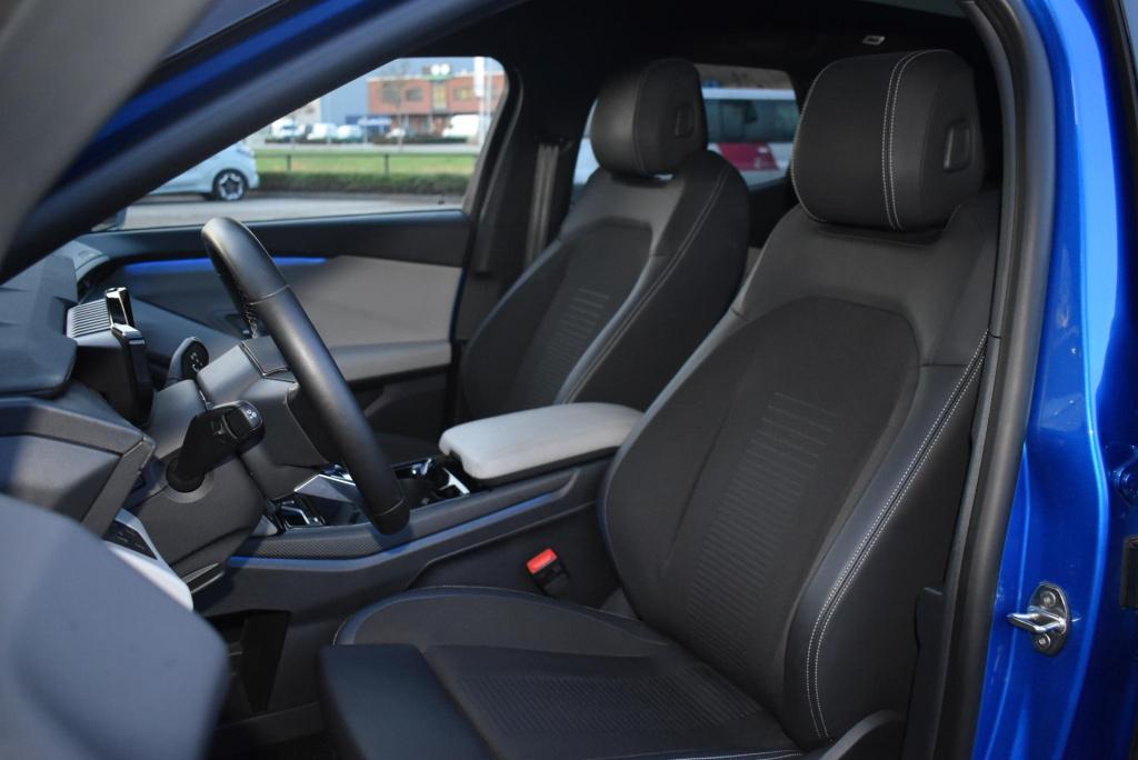 Ford Explorer premium extended range rwd 77 kwh | panoramadak | climate con