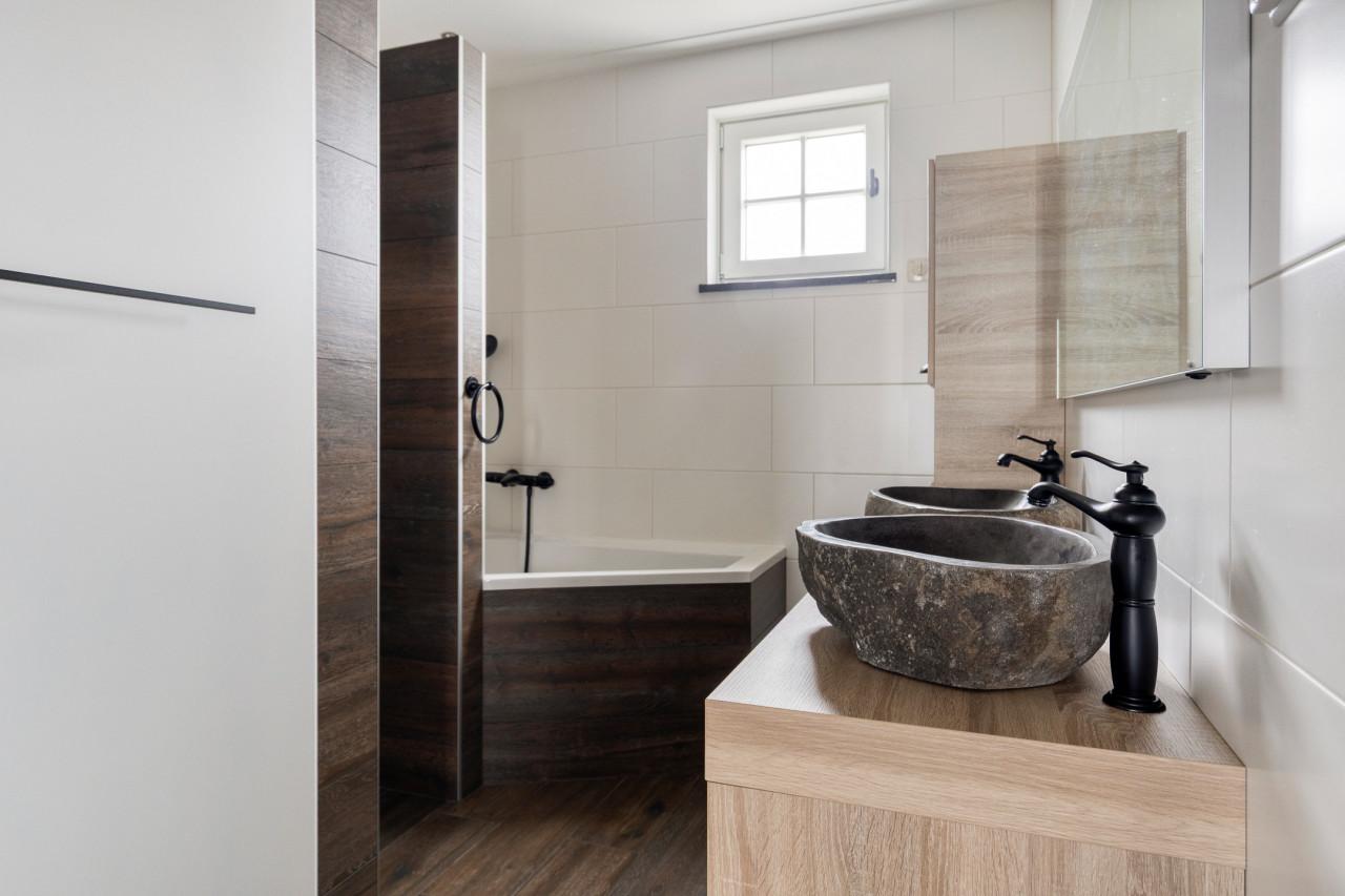 Vrijstaande woning in Biervliet te koop