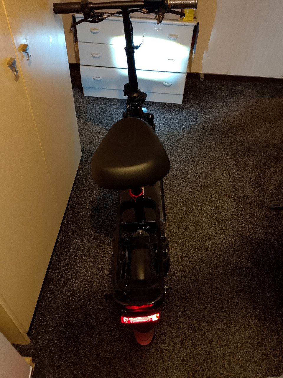 Elektrische scooter. Bouwjaar 2025.
