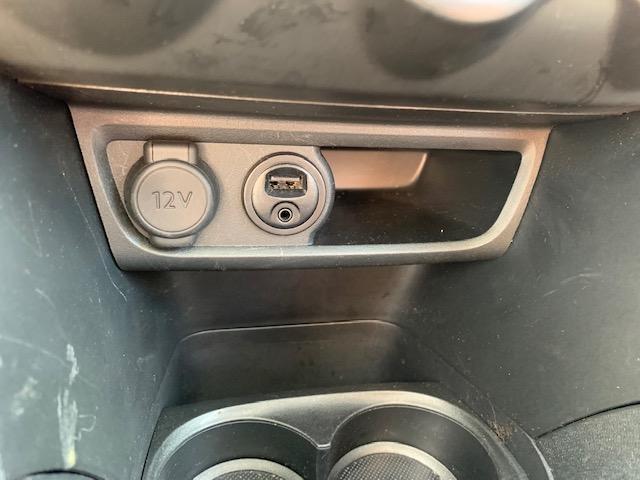 Peugeot 2008 blue lion 1.2 puretech-110pk navigatie | cruise control | airc