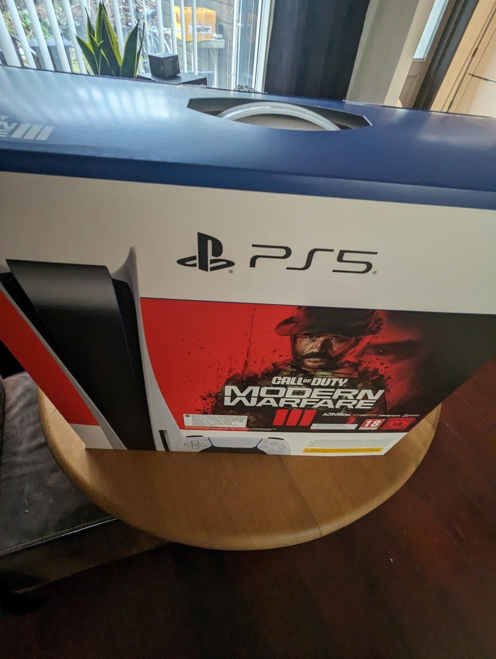 Ps5 compleet. 1tb 2 controllers headset