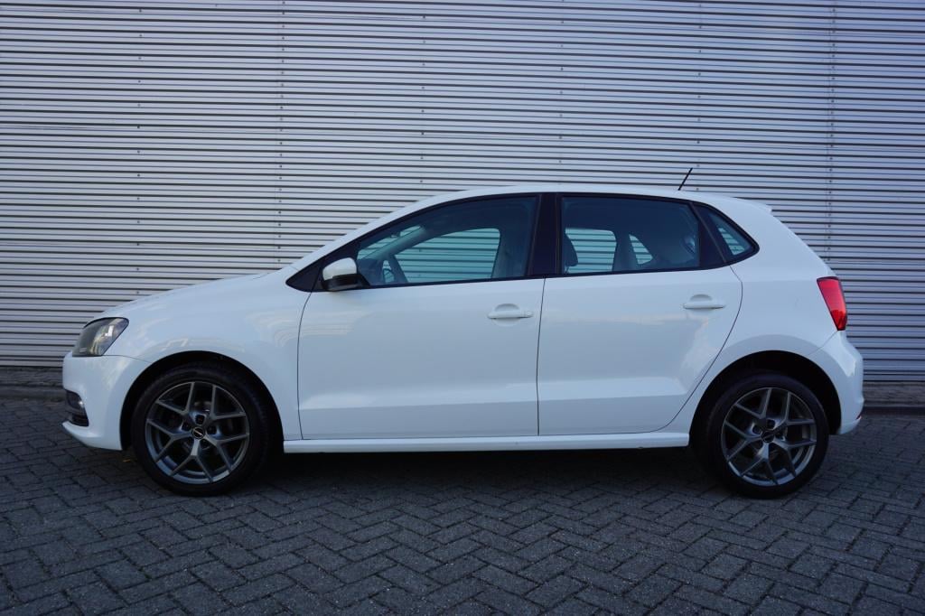 Volkswagen Polo 1.0 comfortline edition airco / elektr. ramen / lm velgen