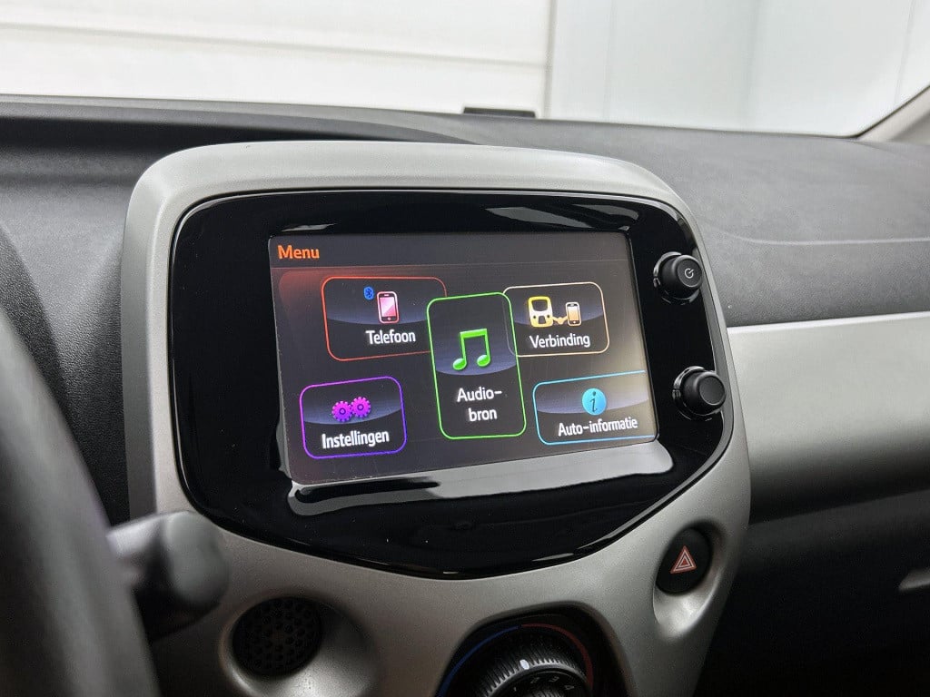 Toyota Aygo 1.0 vvt-i x-play | camera | bluetooth | airco
