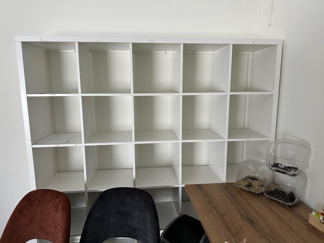 IKEA Witte vakkenkast (25 vakken)