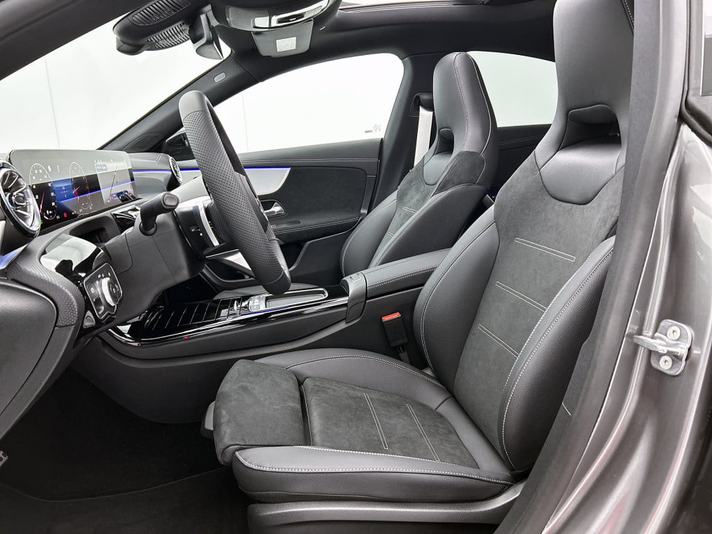 Mercedes-Benz Cla 180 business solution amg | amg line plus pakket | head-u
