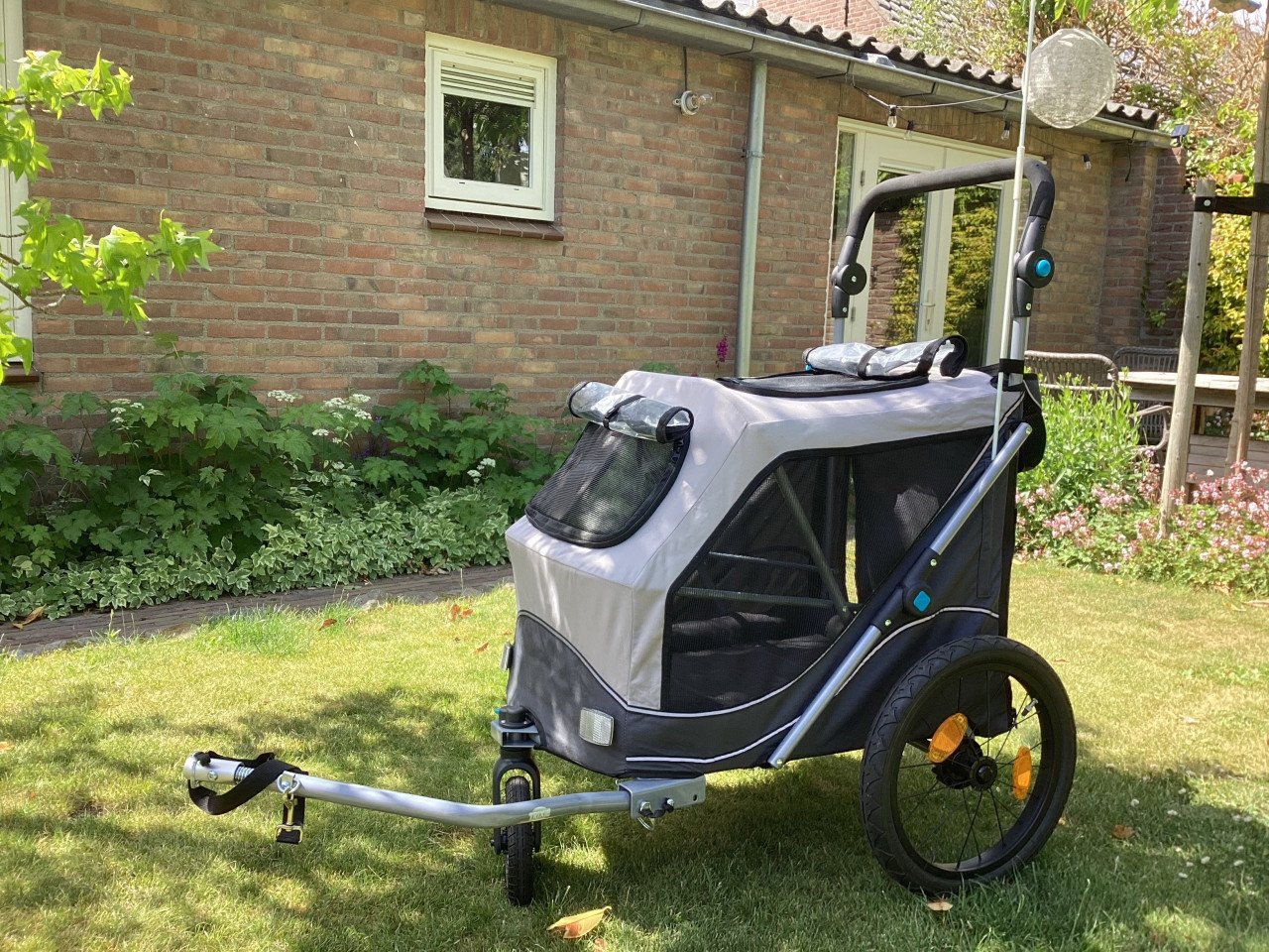 Honden fietskar/ buggy maat M tot 22 kg