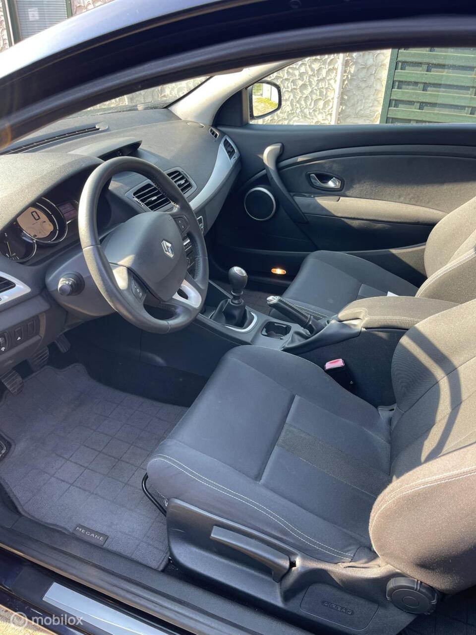 Renault Megane coupé 1.6 in prijs verlaagd