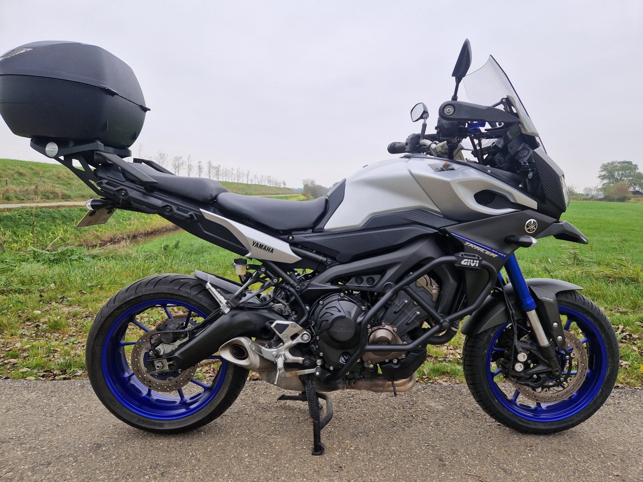 Yamaha mt09 Tracer (2cm hoger) incl koffer (inruil mogelijk)