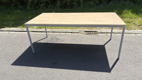 Kantinetafel werktafel bureau
