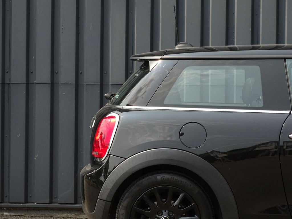 Mini One mini 1.2 business | pano | navi | bluetooth