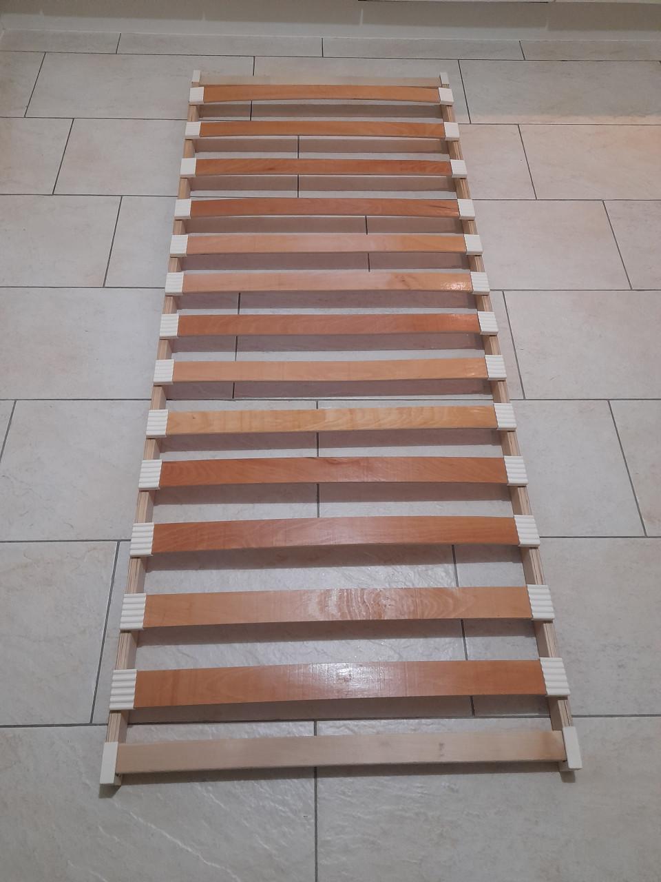 Lattenbodem 80 x 200 (in goede staat )