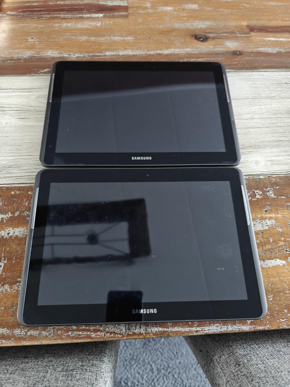 Twee Samsung tablets GT-P5110 met 16GB