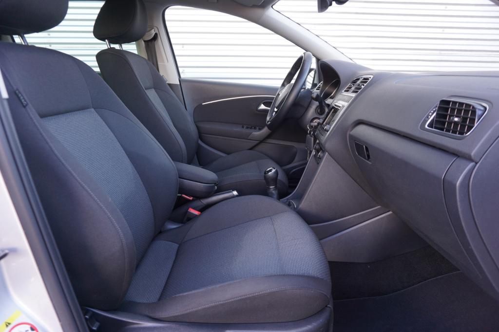 Volkswagen Polo 1.2 tsi highline climate / cruise / bt / parkeers. / elektr