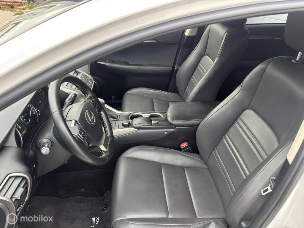 Lexus Nx 300h awd luxury line