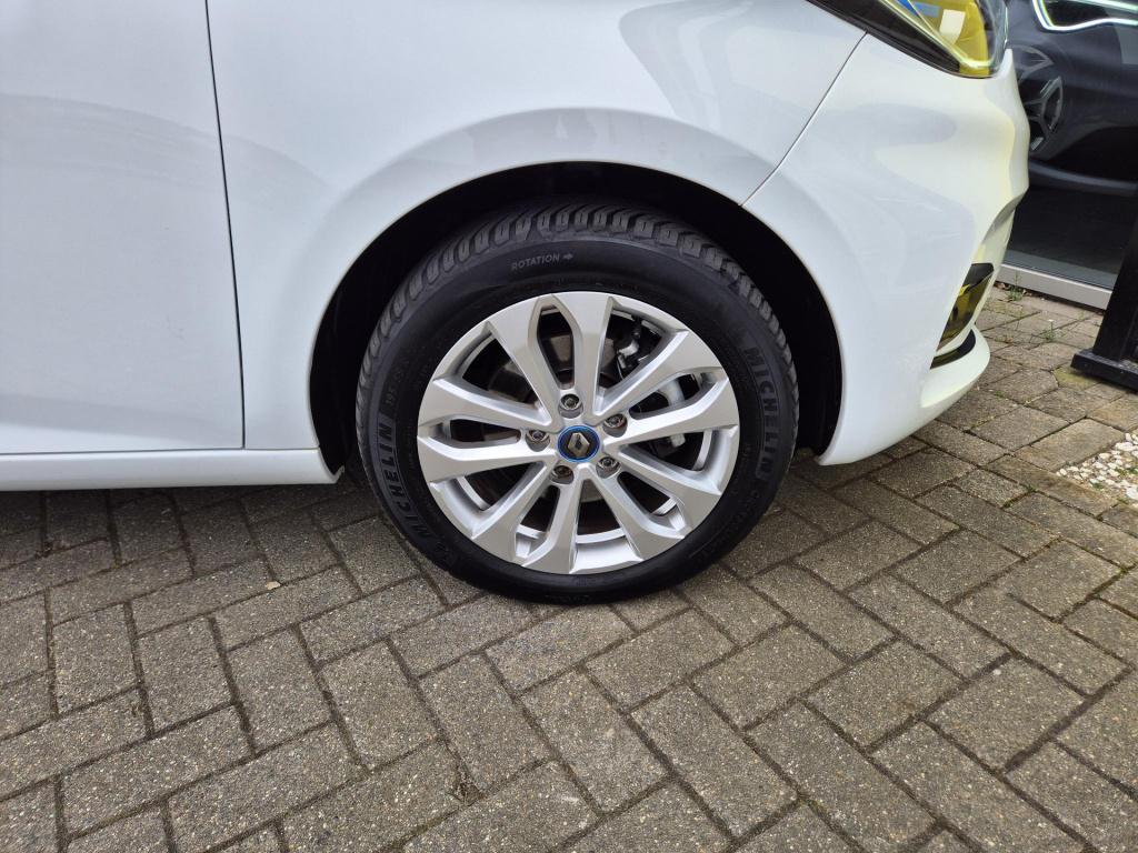 Renault Zoe r110 life 52 kwh koop accu, soh 93%, camera, all season banden,