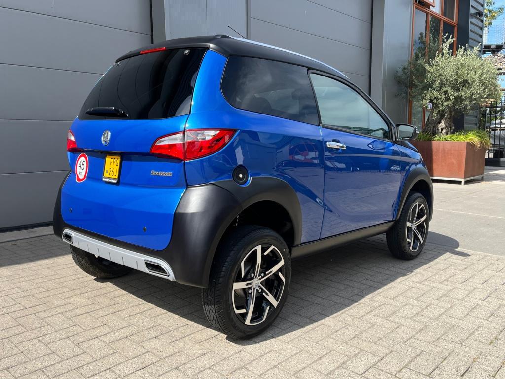 Aixam Crossover brommobiel premium airco