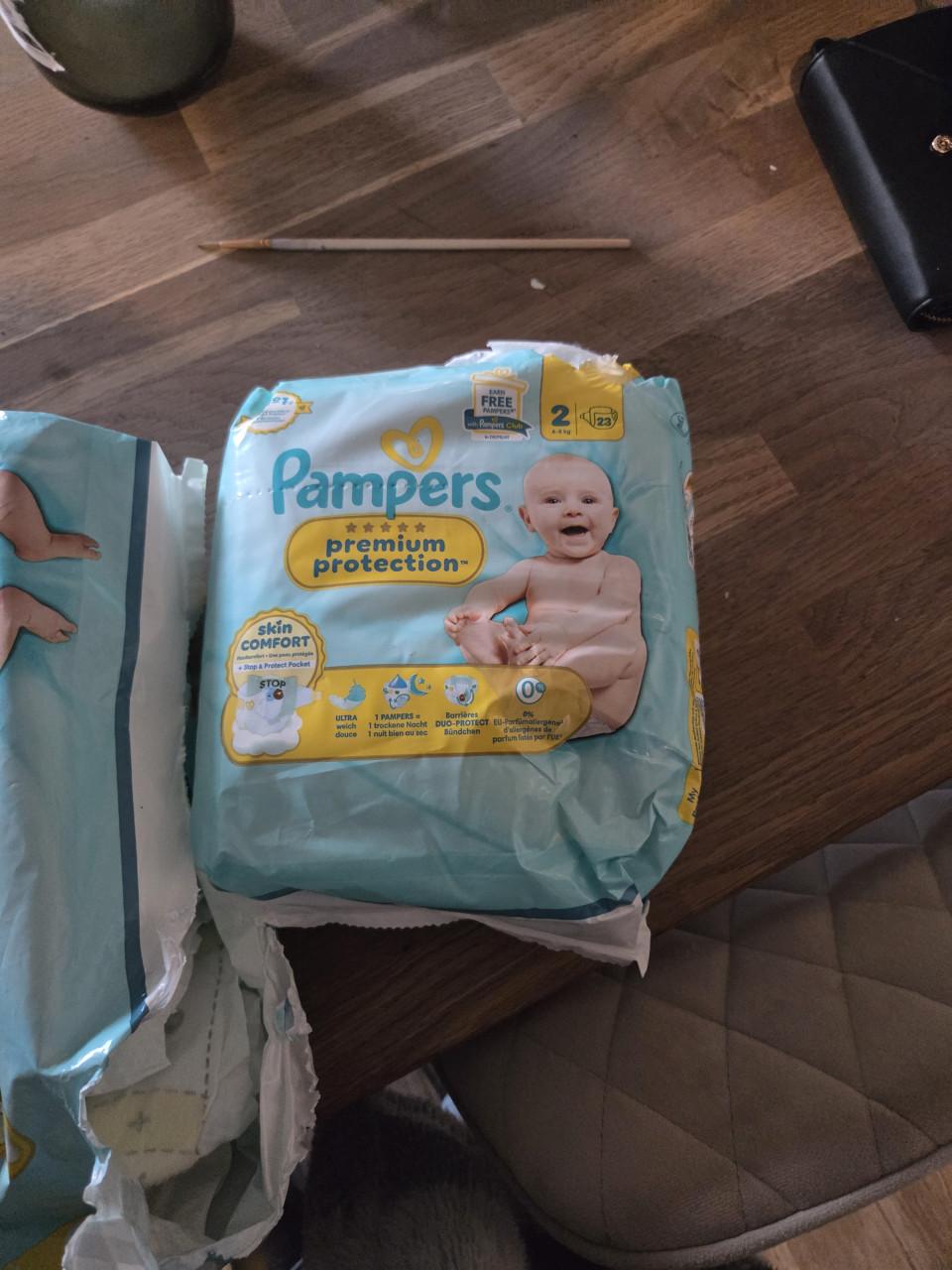 Pampers