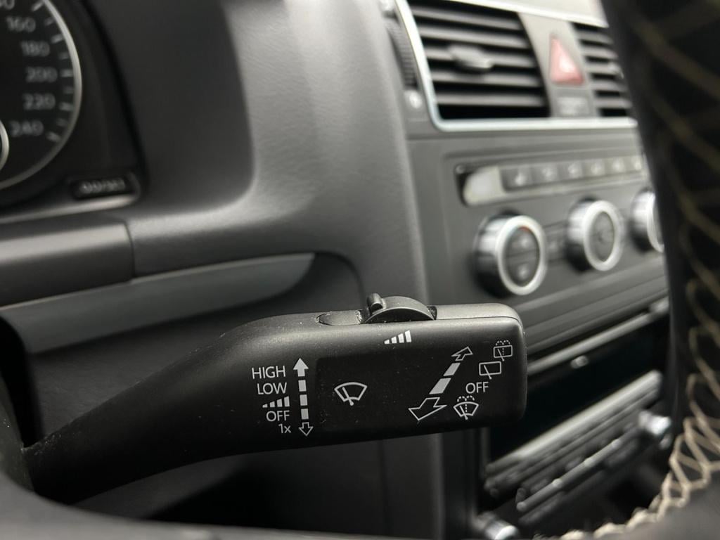 Volkswagen Touran occasion 1.2 tsi highline bluemotion 7p. | grijs | tweede