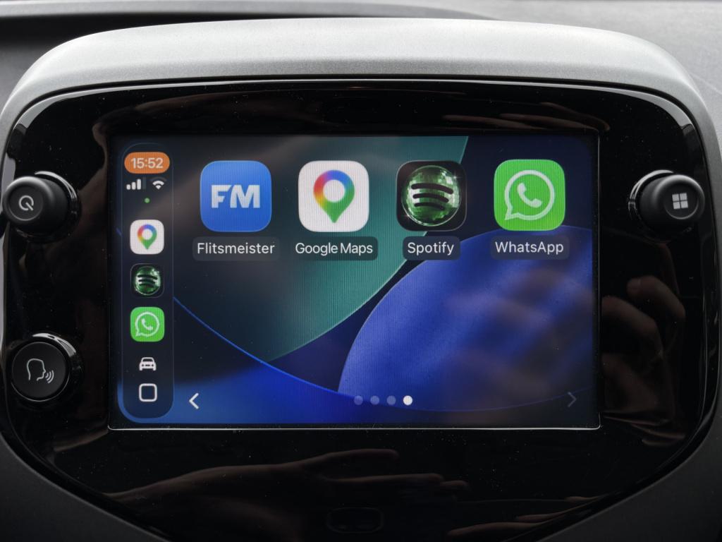 Toyota Aygo 1.0 vvti x-joy/camera/carplay/climate-control