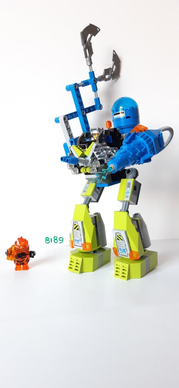 Lego Power Miners 8189: Rock monster Firax en Magma Mech