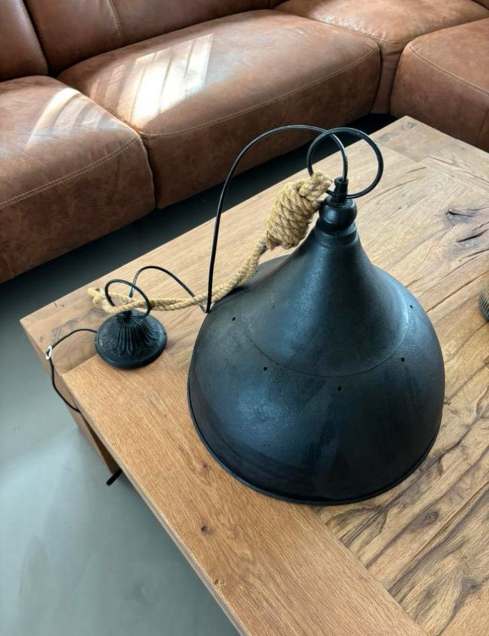 3 industriële hanglampen