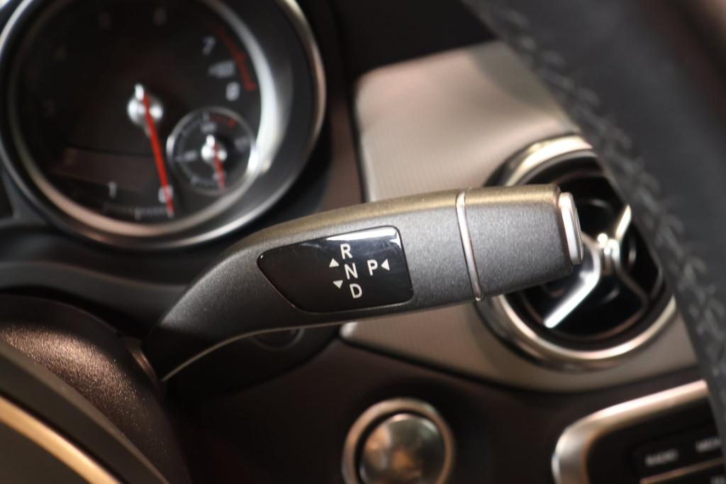 Mercedes-Benz Gla-klasse 250 premium plus, panodak, trekhaak, carplay, stoe