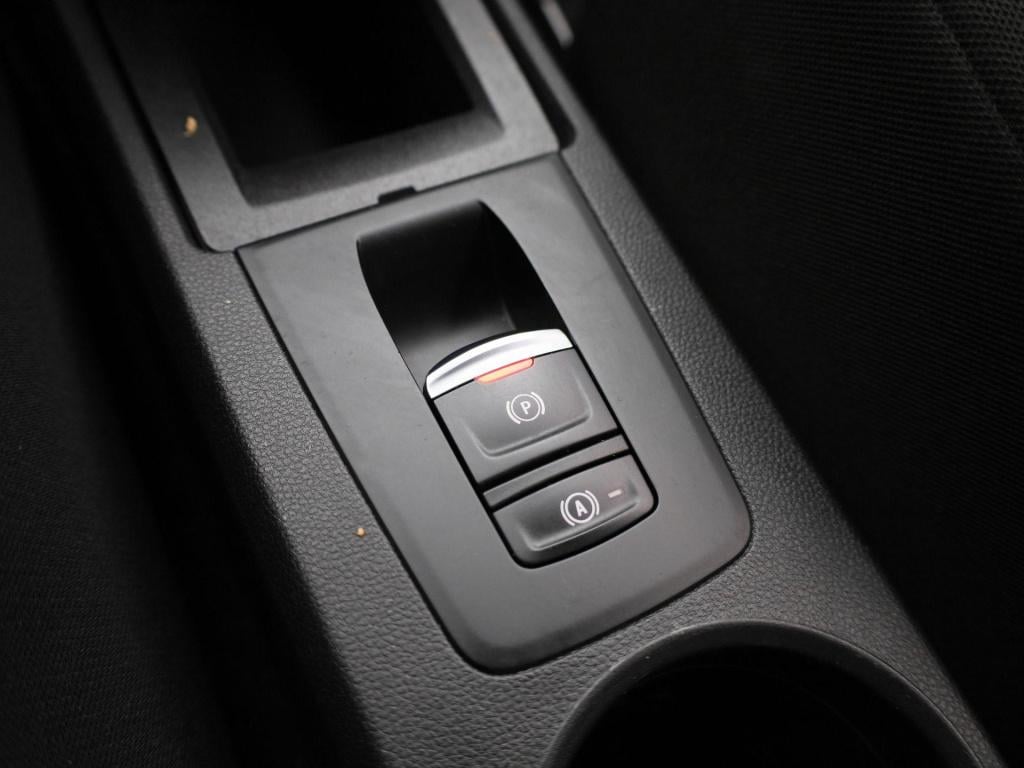 Renault Zoe r110 life 52 kwh | automaat | navigatie | airco | parkeer senso