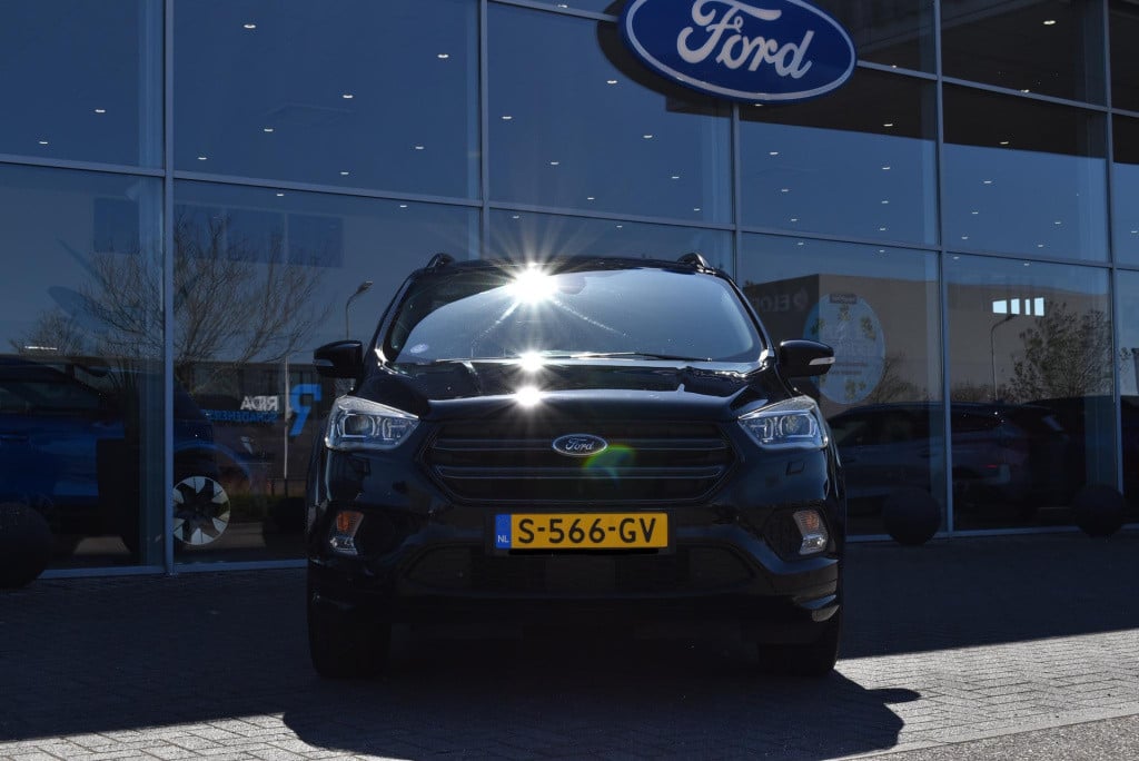 Ford Kuga 1.5 ecoboost st-line | awd | climate control | cruise control | p