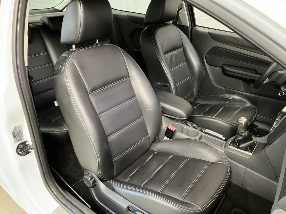 Ford Focus 2.0-16V Futura