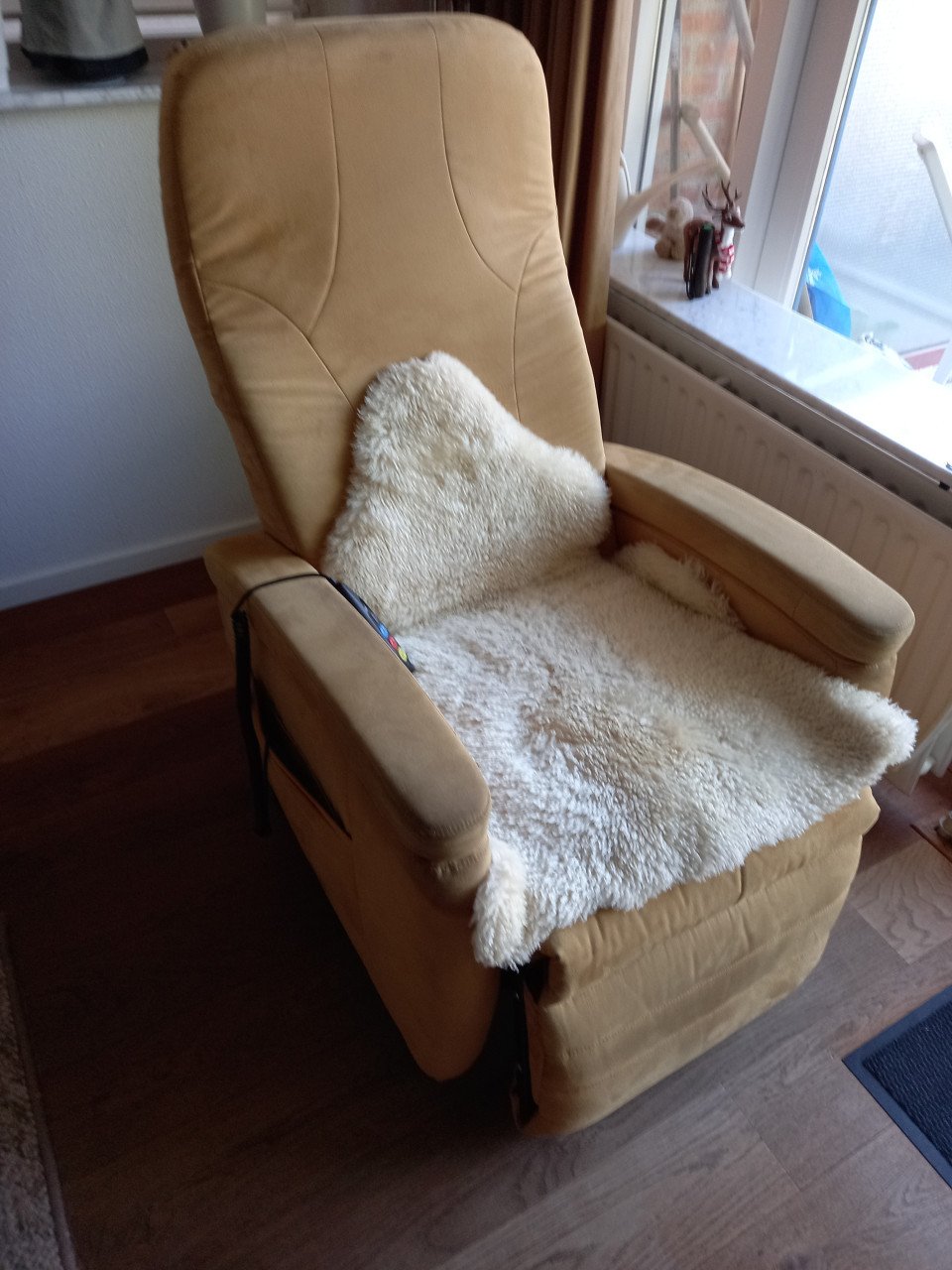 Heerlijke relax fauteuil met sta op functie. Fitform