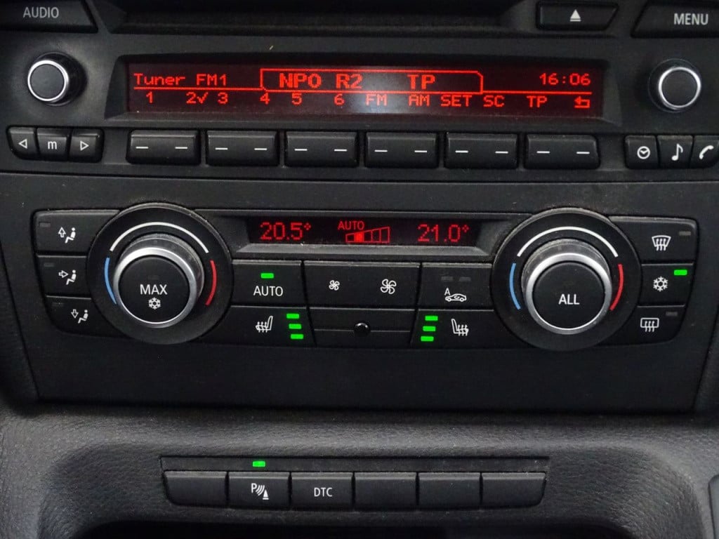 BMW X1 sdrive18i executive | bluetooth | stoelverwarming | 18"