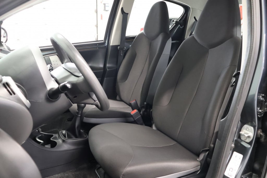 Toyota Aygo 1.0 vvt-i now