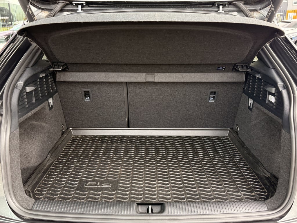 Audi Q2 35 tfsi s edition | s-line | vc | led | elec achterklep | achteruit