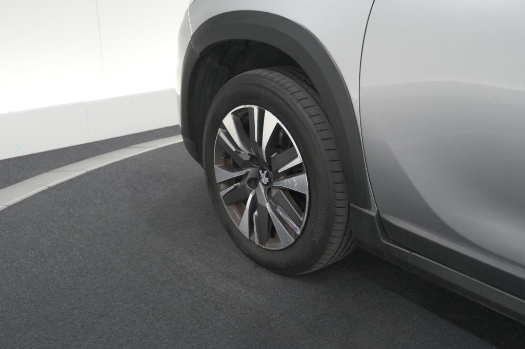 Peugeot 2008 puretech 110 allure | panoramadak | apple carplay | navigatie 