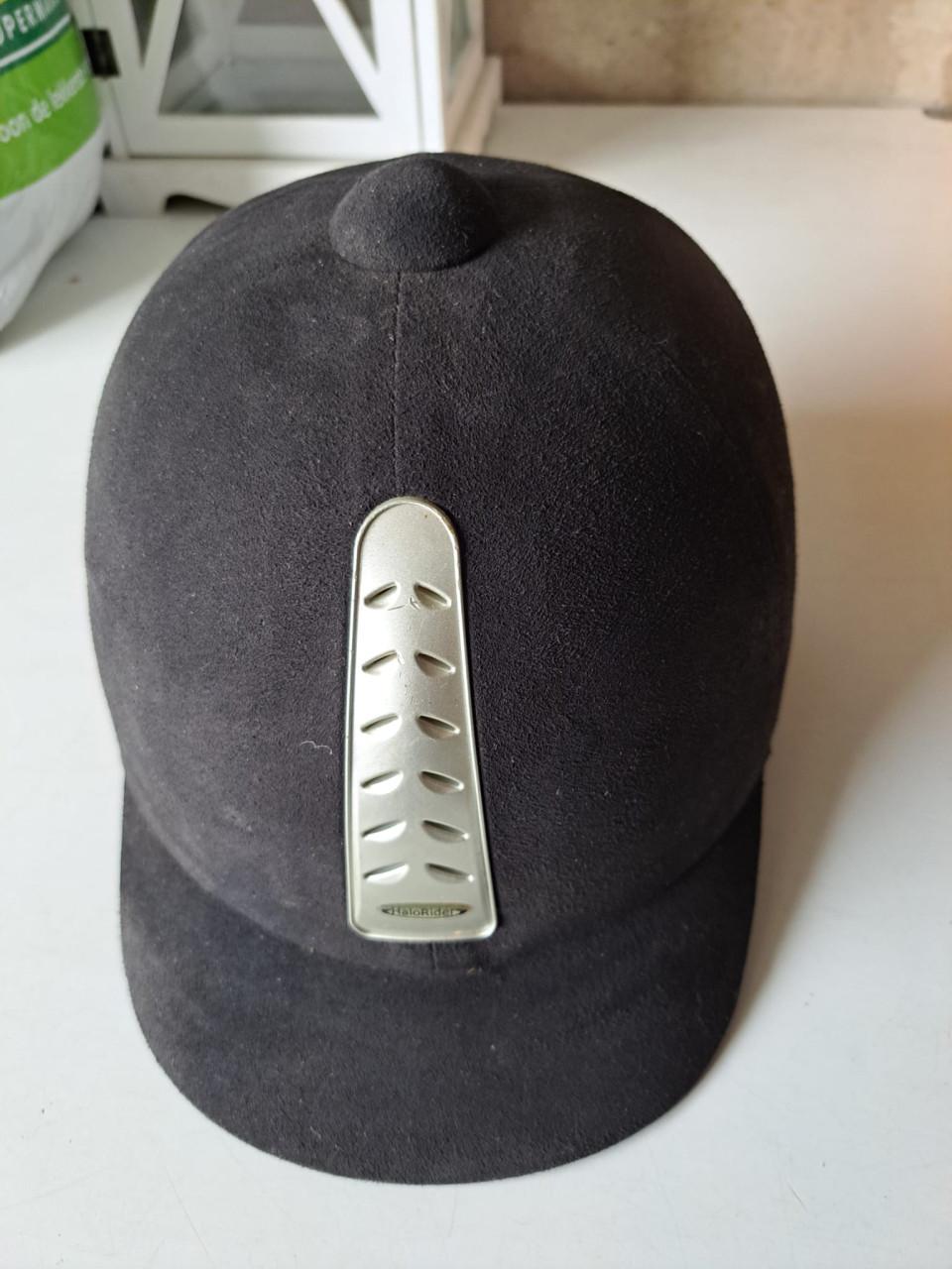 Te koop paardrijcap maat 54