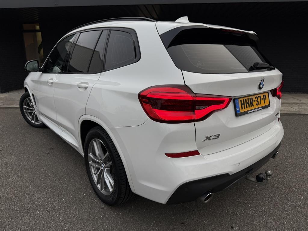 BMW X3 xdrive20i high executive // m-sport // pano // dealerondhouden /