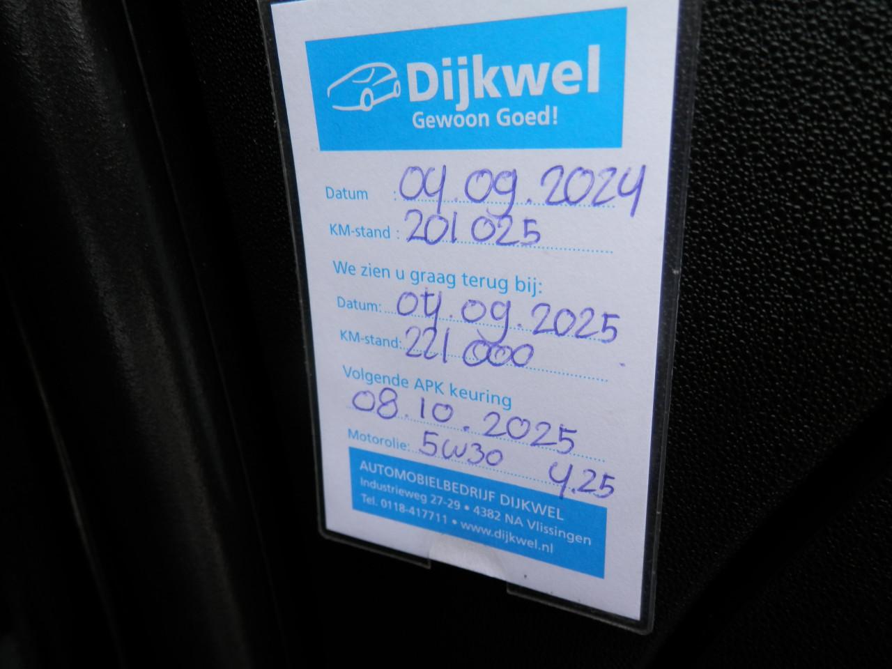Auto Garant Biedt Aan: Citroen C3 1.4 VTi Ligne Business