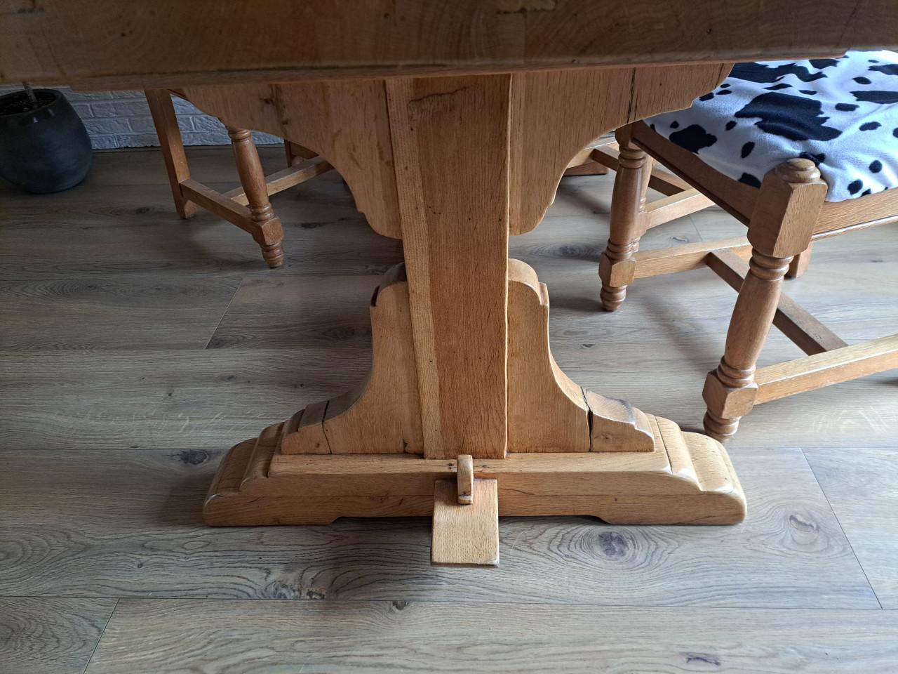 Eiken Eettafel met 4 stoelen
