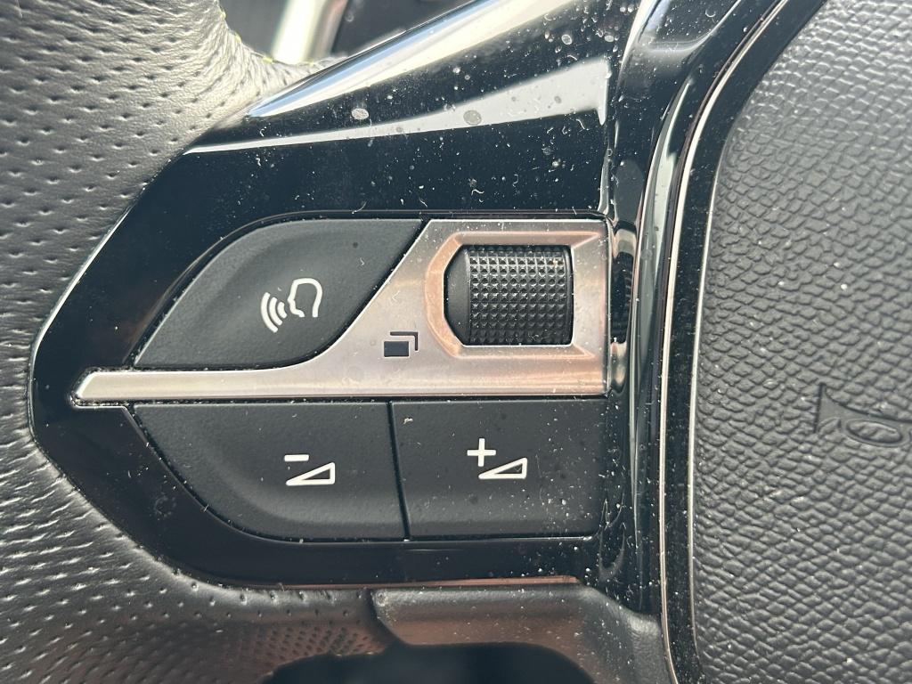 Peugeot 2008 1.2 puretech 130pk gt | navigatie | bt | applecarplay & androi