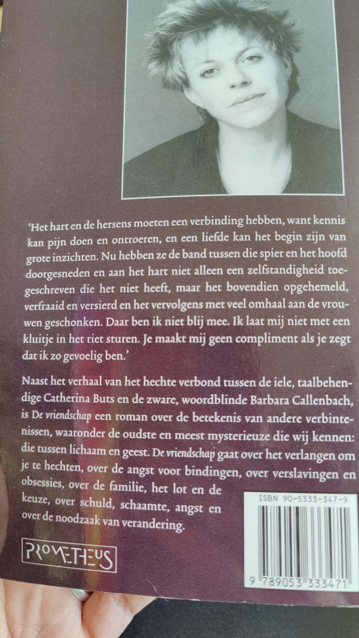 Boeken bundel volwassenen met o.a. Marion Pauw, Carry Slee en Connie Palmen