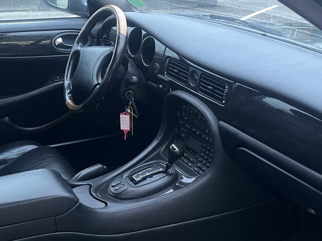 Jaguar Xj xjr 4.0 v8 supercharged | trekhaak