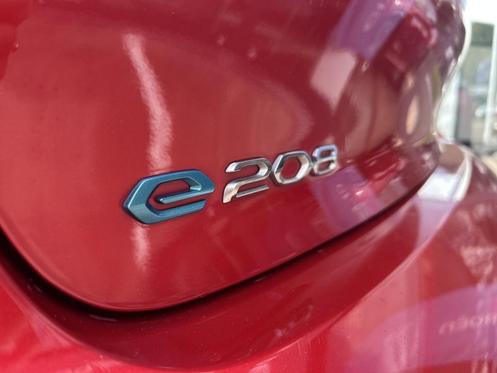 Peugeot 208 ev 50kwh 136pk active pack | navigatie | bluetooth | parkeersen