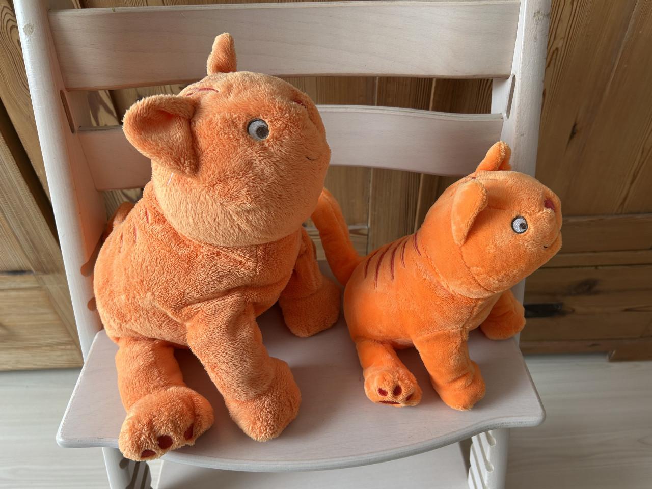 2 Dikkie Dik knuffels.