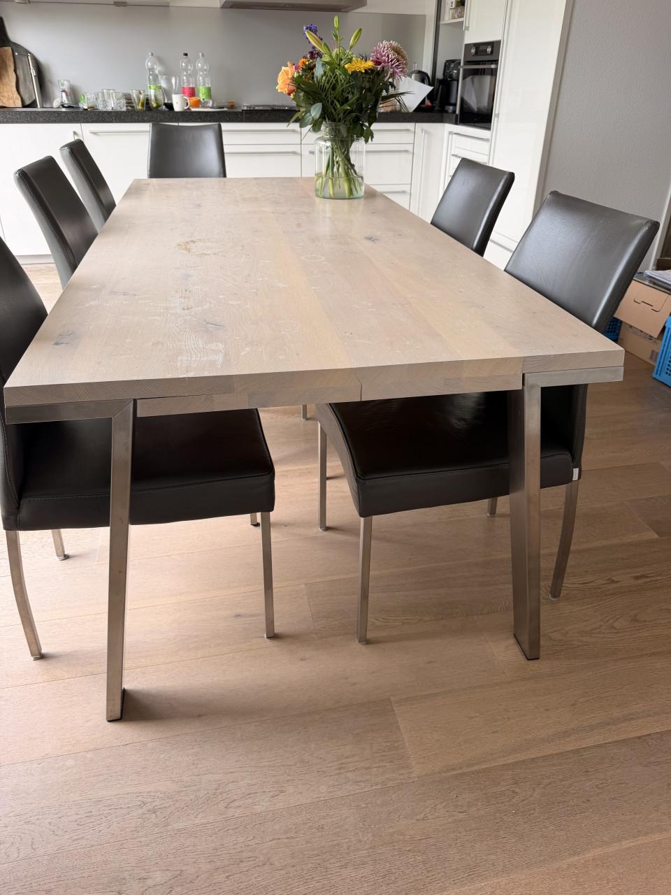 Eettafel met stoelen Bert Plantagie