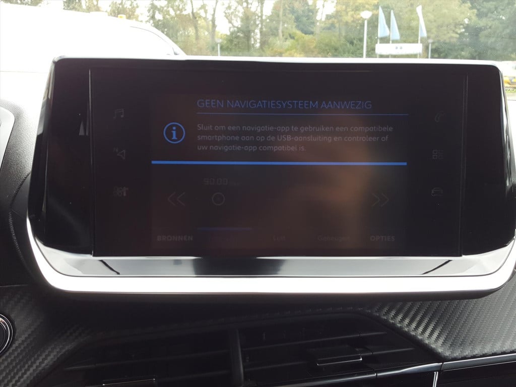 Peugeot 2008 allure pack 1.2 pt-130pk trekhaak | apple carplay & android au